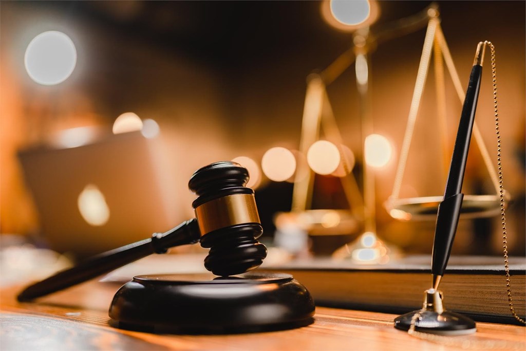 Cómo elegir al mejor abogado penalista: criterios y consejos