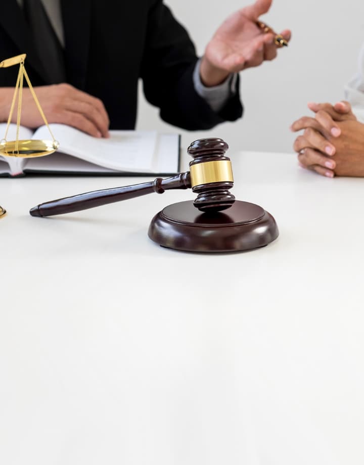 Abogado especialista en derecho penal en Pontevedra