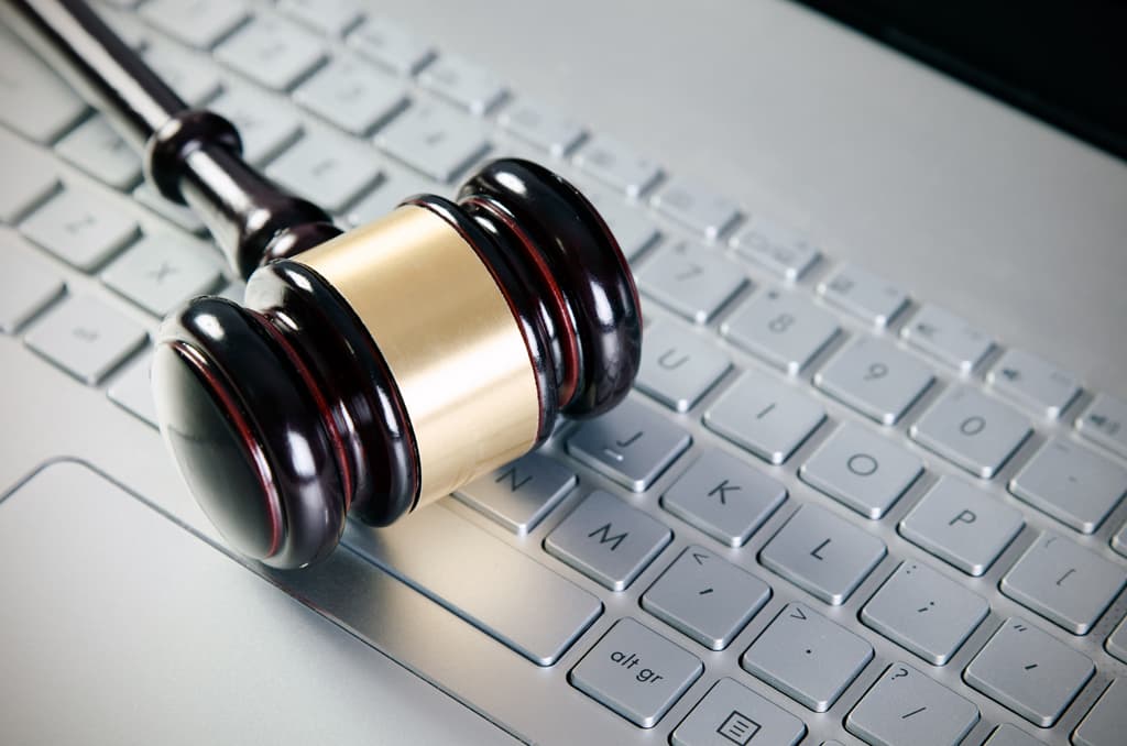 Hacer consulta online a un abogado
