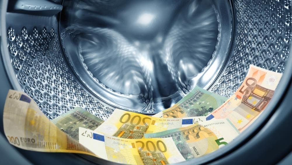 ¿Qué se considera blanqueo de dinero?