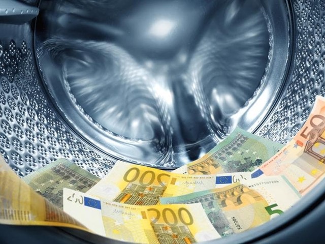 ¿Qué se considera blanqueo de dinero?